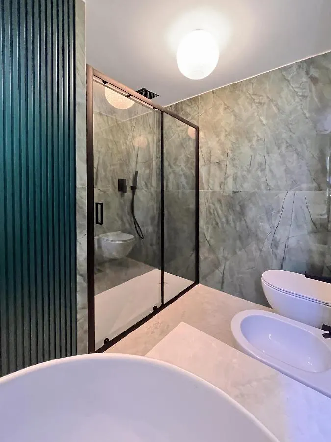 Yls Luxury Suites Milán 0*,  Itálie